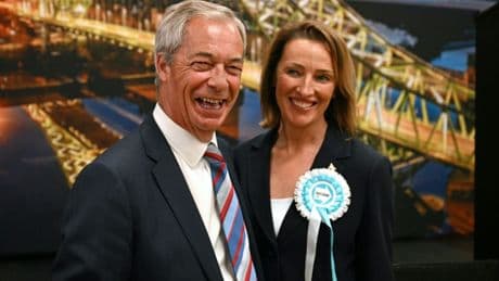 Nur sechs Stimmen Vorsprung: Reform UK gewinnt bei Nachwahl Parlamentssitz von Labour
