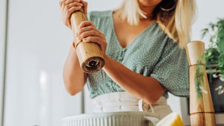 Zu viel Pfeffer benutzt: Mit welchen Tricks Sie Ihr Essen retten können
