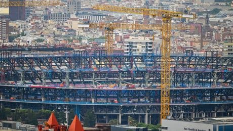 La carrera del Camp Nou para poder abrir el estadio ante el Valencia