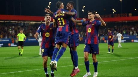 El Barça se da otro homenaje ante el Valencia
