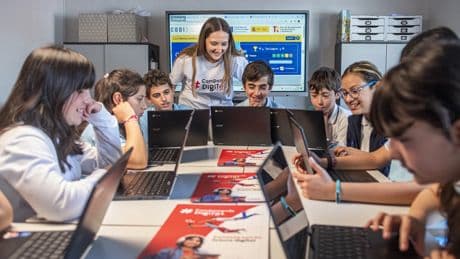 Una gran aventura para divertirse aprendiendo tecnología gratis este verano