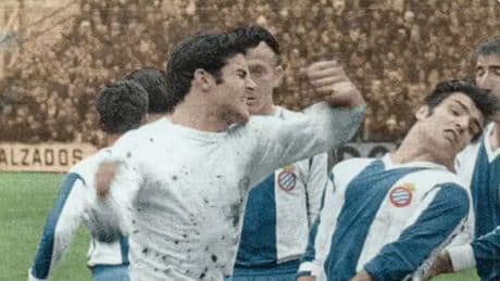 Muere Julián Riera, el capitán del Espanyol que recibió el puñetazo más famoso del fútbol