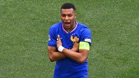 Internationale Presse: "Historischer Mbappé frustriert großen ter Stegen"