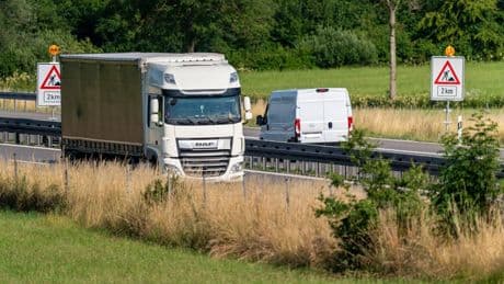 A7 bei Hannover: Lkw-Fahrer aus Hamburg fährt monatelang ohne Führerschein