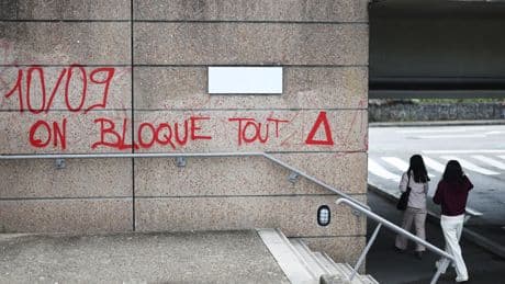 «Bloquons tout», grèves, gouvernement... Partir ou rester, le dilemme des touristes en septembre
