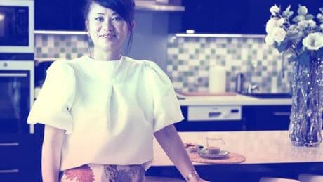 « Mon père m’a emmenée faire un tour en voiture et m’a appris que j’avais une petite sœur de 6 ans » : les premiers jours en France de Danielle Phan, venue du Cambodge