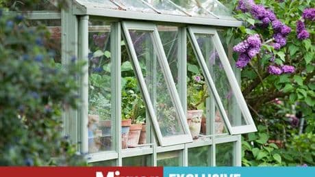 Gardeners urged to act over 'top priority' as mini heatwave hits