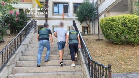 Detenido en Paradanta (Pontevedra) un 'santero' que prometía curación a cambio de sexo