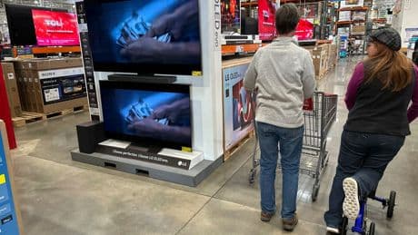 US consumer confidence rebounds after five straight months of declines due to tariff anxiety