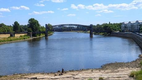 Kritik an Konzept für Fluss: Grüne fordern Ausbaustopp der Elbe