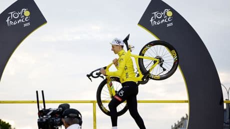 "Por qué sigo aquí": Pogačar y sus dudas para el futuro tras el cuarto éxito en el Tour