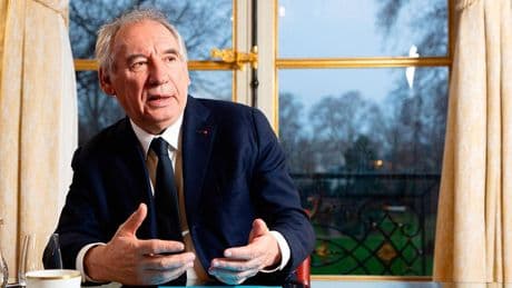 « François Bayrou ? C’est un mur lisse. Il n’y a pas de prises » : les indiscrétions du Figaro Magazine