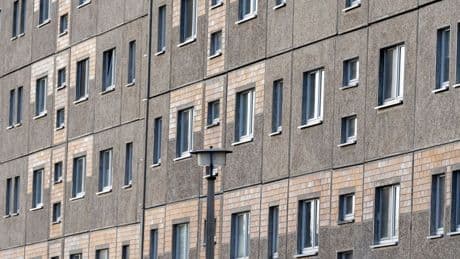 Besondere Probleme in Städten: Weniger Sozialwohnungen im Nordosten