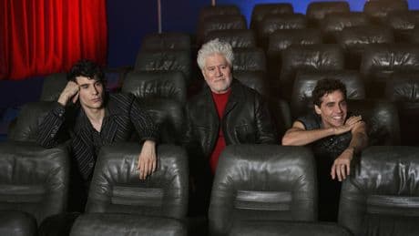 Los Javis con Almodóvar: "Si en los 80 hubiera existido OnlyFans, habría hecho películas de él"