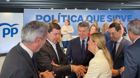 Feijóo adelanta el congreso del PP a espaldas de su dirección para relanzar su proyecto político