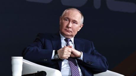 Blockiert er deshalb den Friedensdeal? - Wenn der Krieg endet, hat Putin einProblem