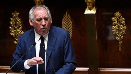 Un calendrier bousculé: la France se retrouvera-t-elle sans budget si le gouvernement tombe le 8 septembre?