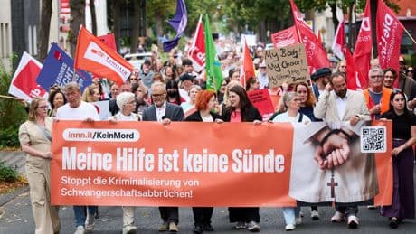 Schwangerschaftsabbrüche | Experten: Große Versorgungsengpässe für ungewollt Schwangere