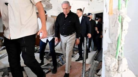 Iran feuert erneut Raketen ab – Explosionen im Großraum Tel Aviv