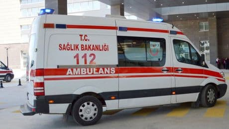 Piknik tüpü patladı, 3 kişi yaralandı