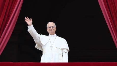 Los ‘royals’ que asistirán a la misa de entronización del papa León XIV y los que no