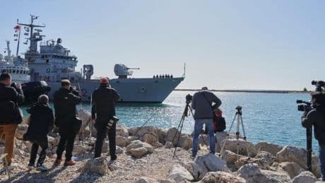 Italien schickt erneut abgewiesene Migranten nach Albanien