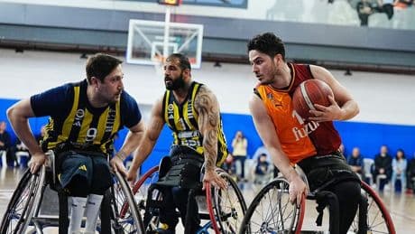 Galatasaray Fuzul 75-67 Fenerbahçe İstanbul Jet (MAÇ SONUCU-ÖZET) F.Bahçe'yi deviren G.Saray şampiyon oldu!