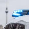 Mann zielt mit Schreckschusswaffe auf Frau: 48-Jähriger hantiert mit Pistole auf Balkon in Berlin-Marzahn
