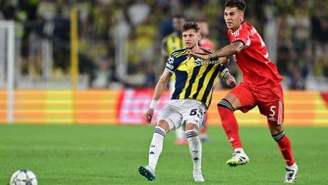CANLI ANLATIM: Dev karşılaşma başladı: Fenerbahçe, Benfica'yı ağırlıyor