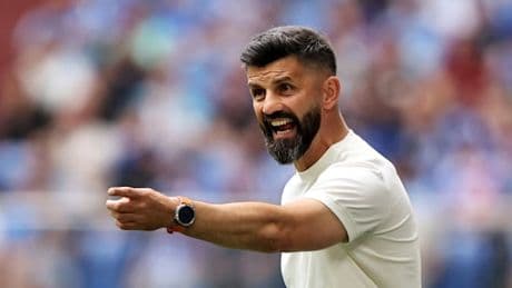 Der unbekannte Trainer, der auch Schalke umkrempeln will