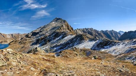 Alpinist wütet: "Gehen im BH, um braun zu werden" | Alpen-Wanderung