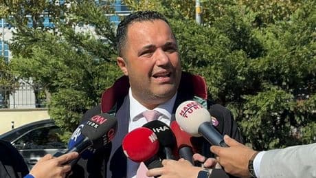 Avukat Rezan Epözdemir'in Galatasaray Kulübü üyeliği, FETÖ ve casusluk iddiaları sebebiyle askıya alındı