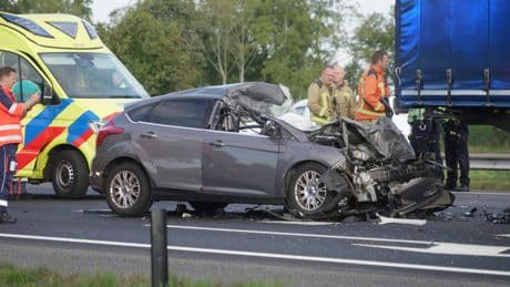 Automobilist komt om het leven bij ongeluk op A28