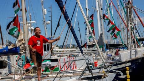 La Global Sumud Flotilla parte de Barcelona a Gaza con al menos 20 barcos y más de 300 personas