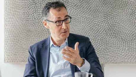 Özdemir im Interview: „Wir belehren niemanden, wir hören zu“