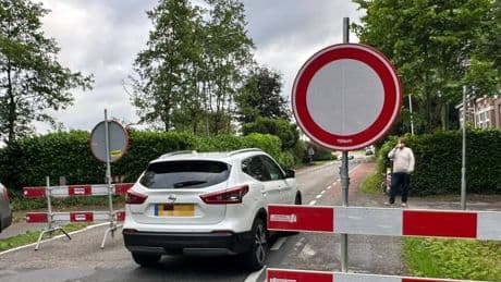 Schleichrouten an Pfingsten gesperrt: Niederländer schließen Grenzübergänge – und niemand hält sich daran