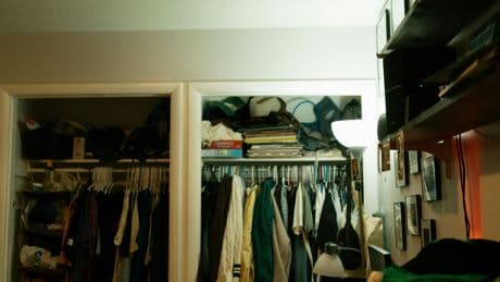 These 3 Questions Can Help You Declutter Your Wardrobe This Autumn