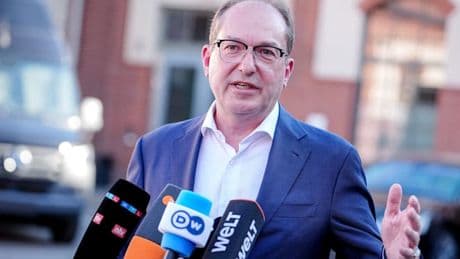 Dobrindt kritisiert digitale Einbürgerung ohne persönliche Vorsprache