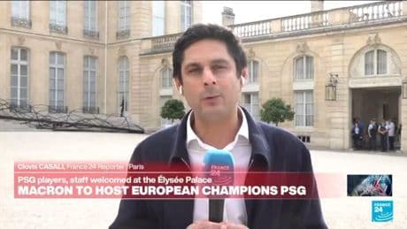 PSG players and staff welcomed at the Elysée Palace by Macron