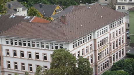 Skandal am Gymnasium - Schüler wählten „NSDAbi“ als Abi-Motto