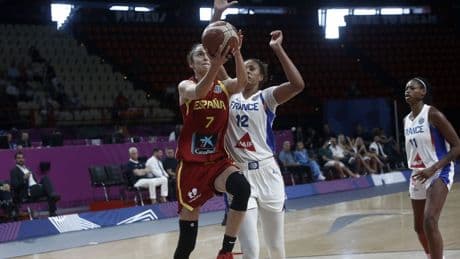 España remonta en semis ante Francia y luchará por conseguir su quinto Eurobasket (64-65)