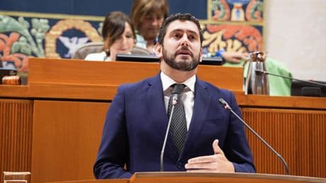 Vox se queda solo con su apuesta por construir una central nuclear en Aragón: "No hay por dónde cogerlo"