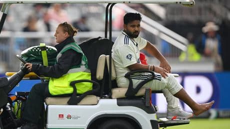 India handed major Rishabh Pant injury scare on tight opening day of fourth Test with England