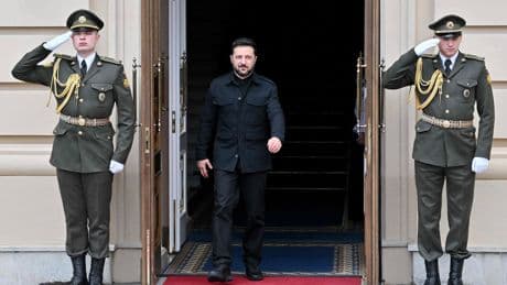 President Zelensky onder vuur na wet die anti-corruptieorganen vleugellam maakt