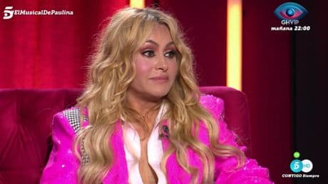 Paulina Rubio, denunciada por una presunta agresión al hijo que tiene con Colate