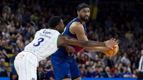 Unicaja vapulea al Barça y lo arrastra al tercer partido