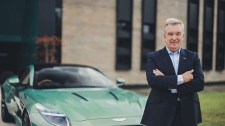 « Il y a tous les ingrédients pour en faire un redoutable rival de Ferrari » : les ambitions d’Adrian Hallmark pour Aston Martin