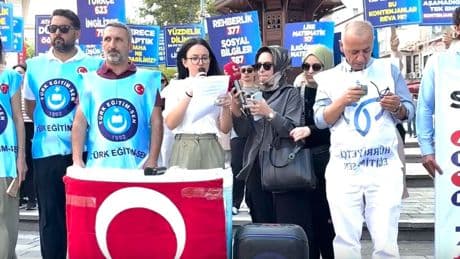 Ataması yapılmayan öğretmenler ek atama talebiyle meydanda: “Ailelerimiz dağıldı, hayallerimiz çöktü”