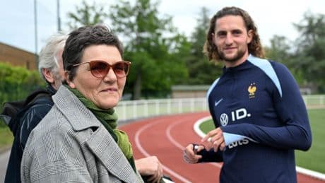 Foot : l’inflexible Véronique Rabiot, prête à tout au nom de son fils