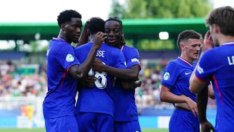 Foot : à la folie, les Bleuets renversent le Danemark et filent en demies de l’Euro Espoirs
